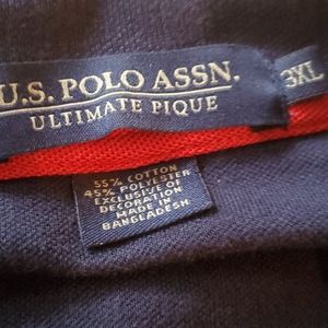 Im selling a never worn polo very colorful